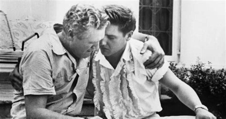 When Did Gladys Presley, Elvis' Mother, Leave This World?