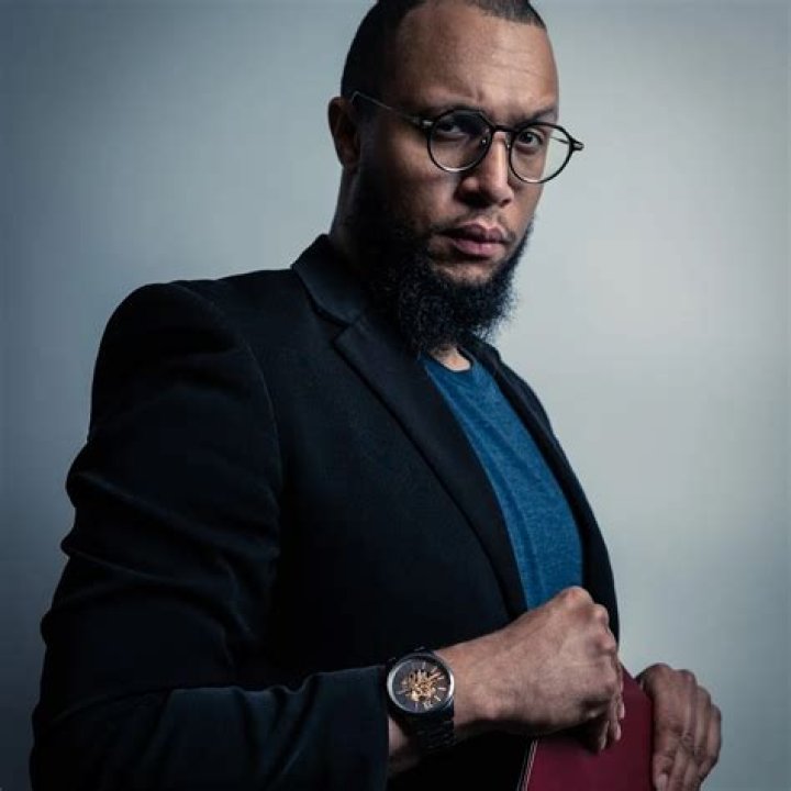 Meet Skeet Ulrich's Daughter: A Spotlight On Her Identity